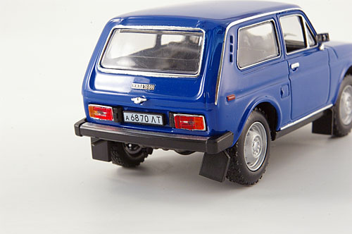 lada niva miniature