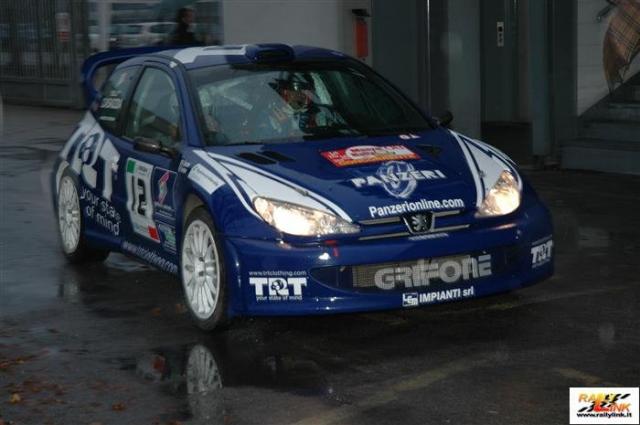 http://img46.xooimage.com/files/a/4/6/12_fontana_fabrizio_jpg-82e98d.jpg