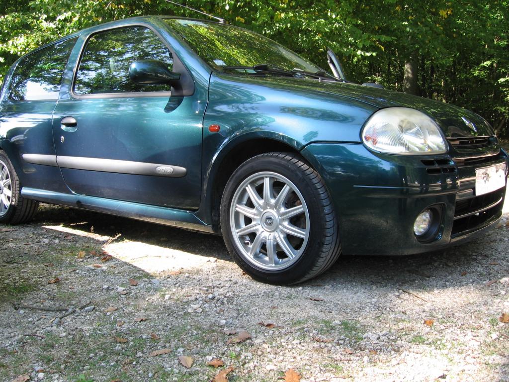 http://img46.xooimage.com/files/c/b/4/sortie-clio-rs-040-6698eb.jpg